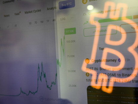 Биткоинот има нова намена - што може да тргне наопаку