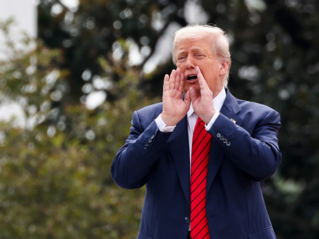 Накратко од светот: Трамп се заканува, Кремљ стравува од нови санкции