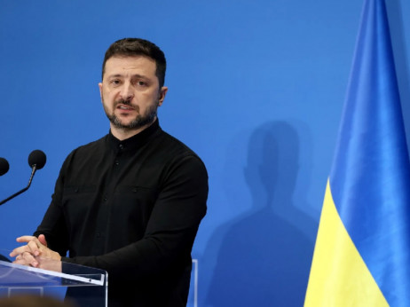 Зеленски најави дека в понеделник ќе отпатува за Вашингтон на средба со Трамп