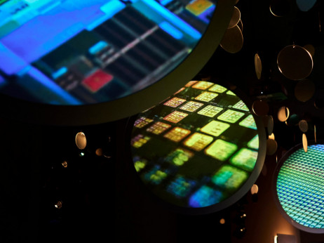 Шефот на „Енвидија“ советува: Купувањето акции од TSMC е многу паметен потег