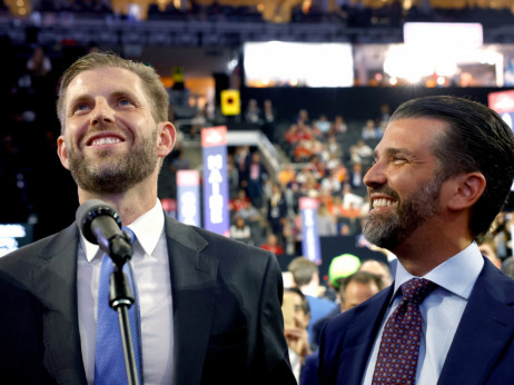 Синовите на Трамп им продаваат дронови на Емиратите