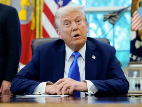 Трамп вели дека има врска меѓу парацетамолот и аутизмот, научниците реагираат