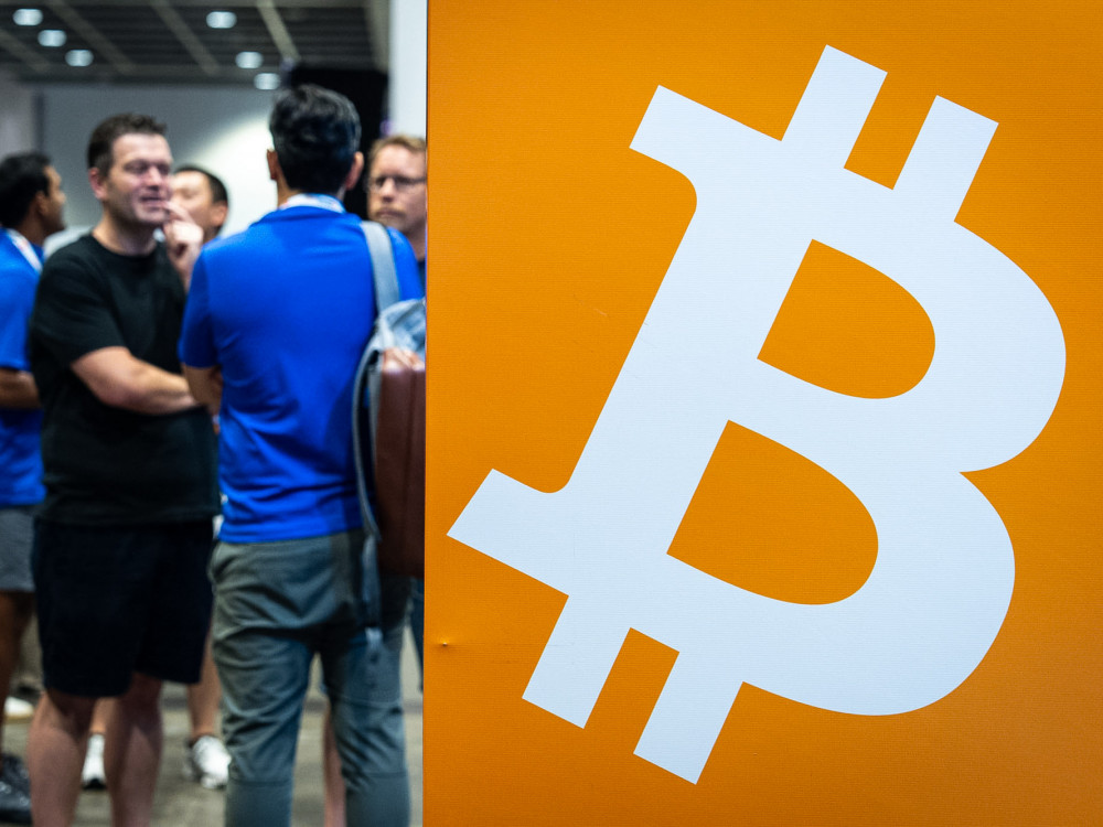 Милијарди во добивки од криптовалути исчезнаа за неколку часа