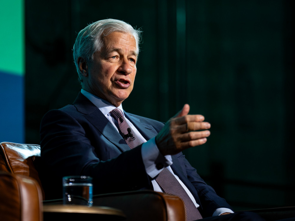 Дајмон: Вештачката интелигенција веќе ѝ заштедува милијарди на „ЏП Морган“