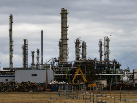 Кинеските рафинерии ја одбегнуваат руската нафта поради санкциите