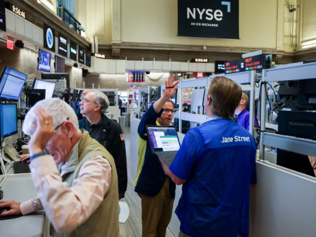 Волстрит повторно во зелено, Dow Jones за првпат над 50.000 поени