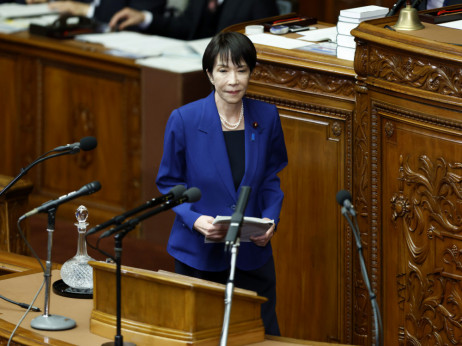 Пазарите се претпазливи пред интервенцијата за сопирање на падот на јенот