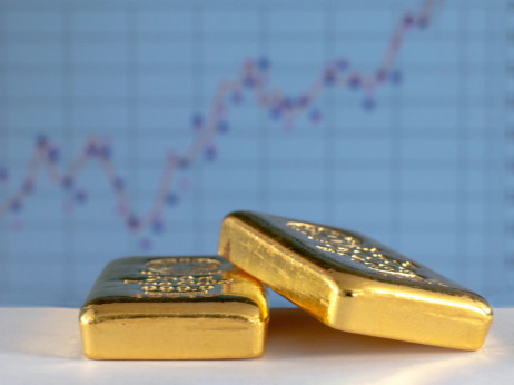 Македонци се запишуваат на списоци за чекање за златни плочки и монети