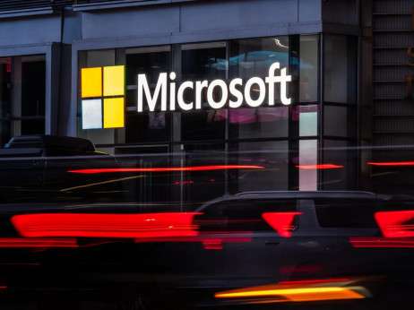 „Мајкрософт“ се соочува со пад на побарувачката за вештачка интелигенција, тврди извештај