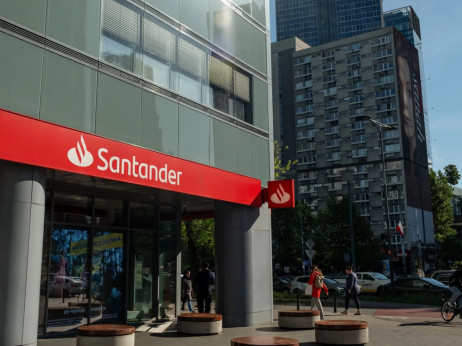 „Сантандер“ го стопира финансирањето за „Гунвор“ по обвиненија за врски со Кремљ