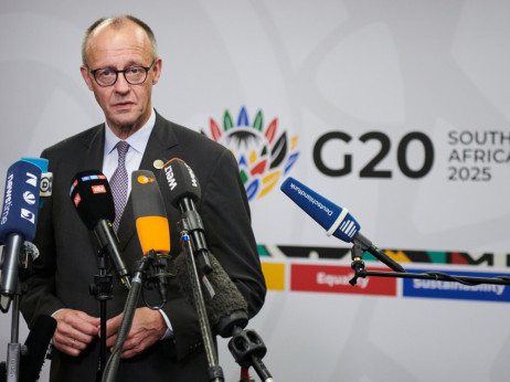 Европските лидери инсистираат на доработка на мировниот план на Трамп за Украина