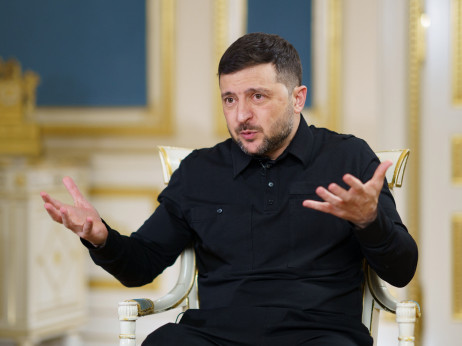 Како корупцијата го прогонува военото раководство на Украина