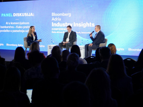 Dok JP Morgan ulaže 0,7 odsto prihoda u AI, AikBank planira jedan odsto uz cilj dvostrukog povrata