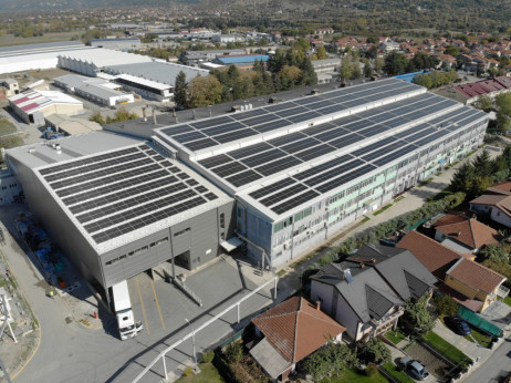 Приказната на охридска „ЛТХ Леарница“ до „Мерцедес“, БМВ, „Тесла“...