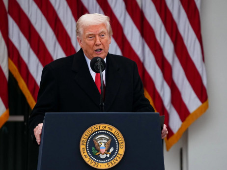 Трамп трајно ja стави на „пауза“ миграцијата од земјите од „третиот свет“