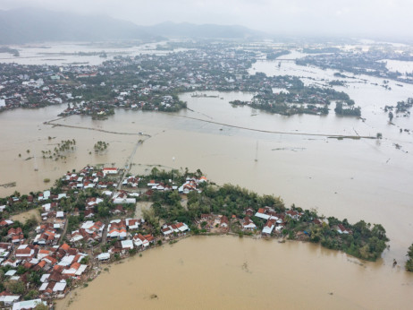 Виетнам очекува богата жетва на кафе, но дождовите сè уште ја одложуваат и се ризик