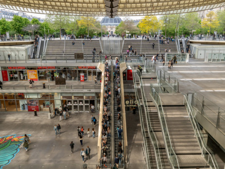 Дали економијата стана отпорна на политичарите?