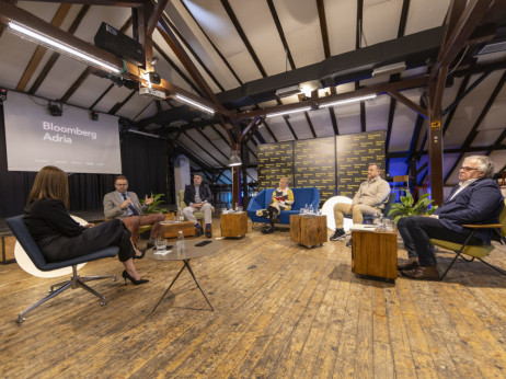 Финансискиот менаџмент предизвик за малите бизниси: Побарајте совет наместо да гасите пожари