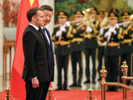 Макрон бара поддршка од Шји за Украина и повикува на кинески инвестиции