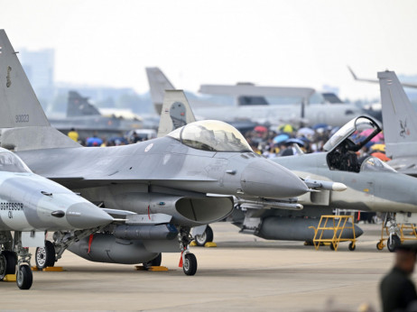 Мирот сè потешко опстојува и сè полесно се руши - пет вести на денот