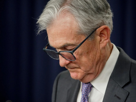 „Тивки несогласувања“ откриваат растечка отпорност во Фед кон намалувањата на Пауел