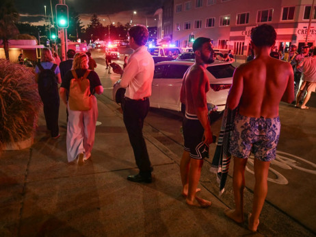 Ахмед, човекот-херој од Сиднеј кој го разоружа напаѓачот, доби пофалби од Трамп и Акман