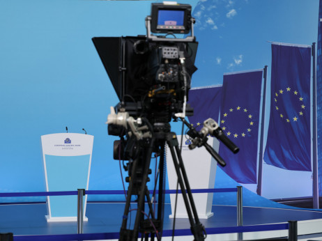 ЕЦБ ги остави каматните стапки непроменети