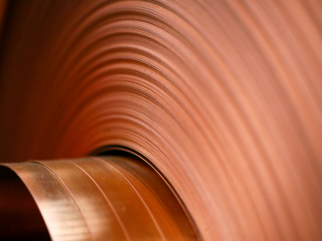 Бакарот се приближува до рекордни 12.000 долари за тон