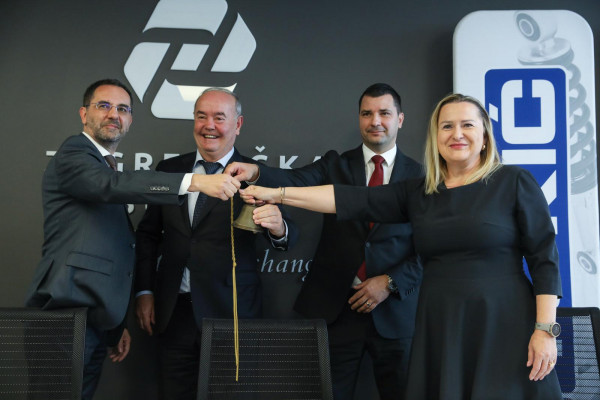 Токиќ група