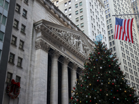 Американските обврзници растат додека инвеститорите бараат засолништа од падот на ризичните средства