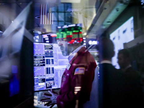 Тргување со страв: како експертите заработуваат кога пазарот е во паника