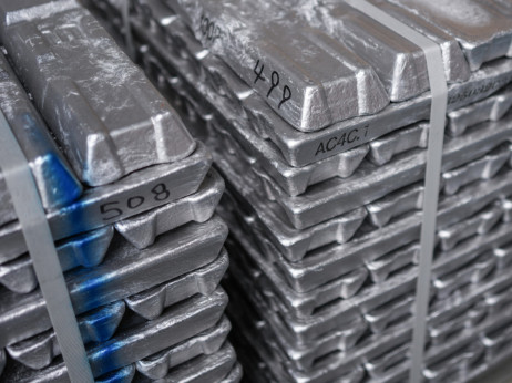 Алуминиумот достигна 3.000 долари за прв пат од 2022 поради загриженост за понудата