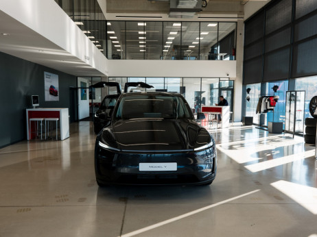 „Тесла“ ја затвори 2025 година со стрмен пад на продажбата во Европа