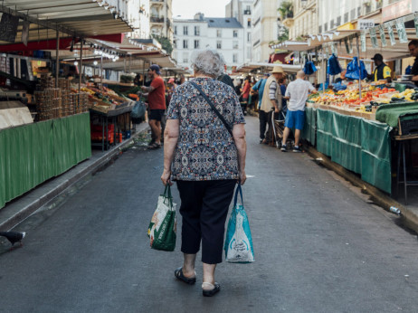 Пензиските фондови на нишалка