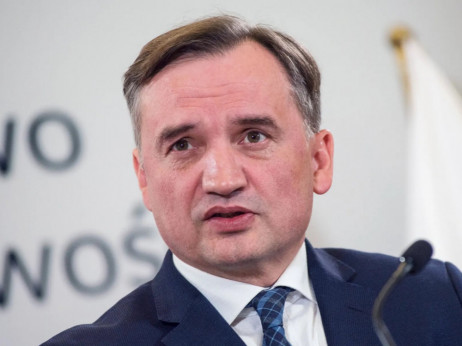 Унгарија му одобри азил на поранешниот полски министер за правда кој е во бегство