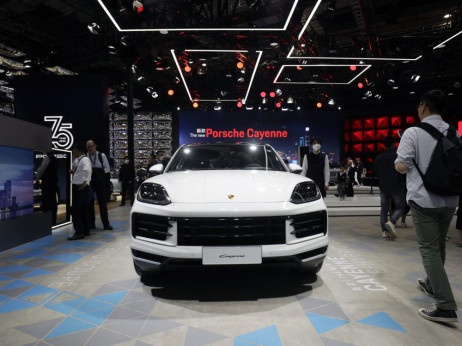 Двоцифрен пад на продажбата на „Порше“ - најголем пад по финансиската криза