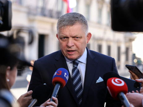 Трамп и Фицо се сретнаа за да ги зајакнат врските и за нуклеарен договор