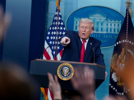 Зошто лидерите се борат за влез во ексклузивниот клуб на Трамп?