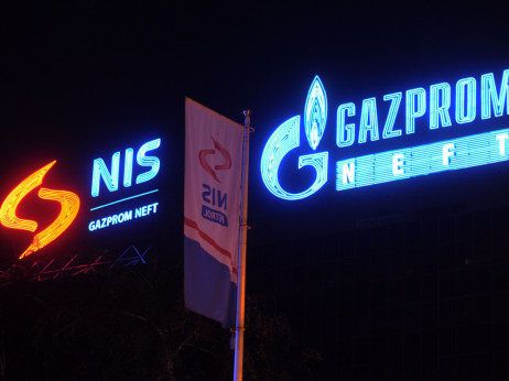 „Газпром“ ја прифати понудата на „Мол“ за српски НИС