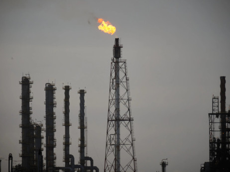 Трамп се закани со царини за земјите што испорачуваат нафта за Куба