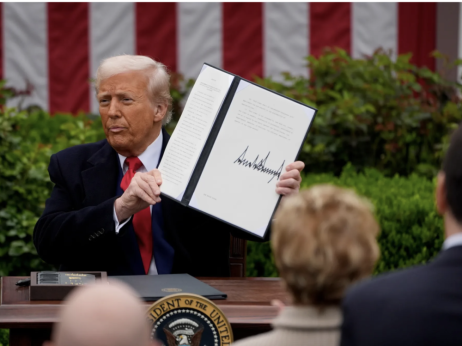 Врховниот суд на САД ги поништи глобалните тарифи на Трамп