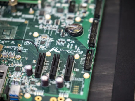 Недостигот на мемориски чипови ги разнишува пазарите, а најлошото допрва доаѓа