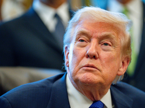 Кои се опциите на Трамп откако Врховниот суд пресуди дека неговите царини се нелегални?