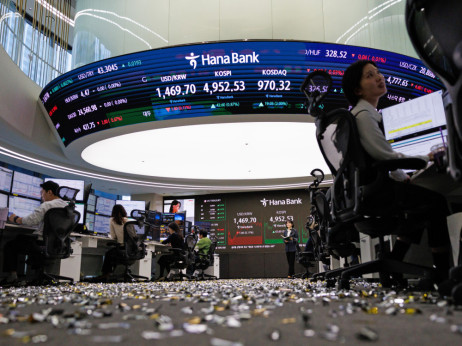 Глобални фондови продадоа корејски акции вредни речиси пет милијарди долари за да профитираат од релито