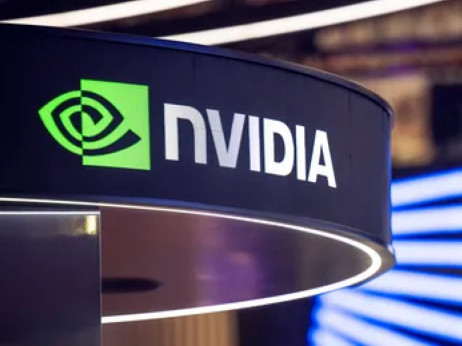 S&P 500 паѓа поради неизвесност околу царините, „Енвидија“ зајакна пред резултатите