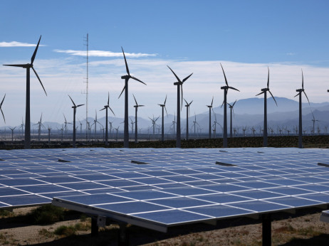 И покрај кратењата на Трамп, обновливите извори достигнаа нов рекорд