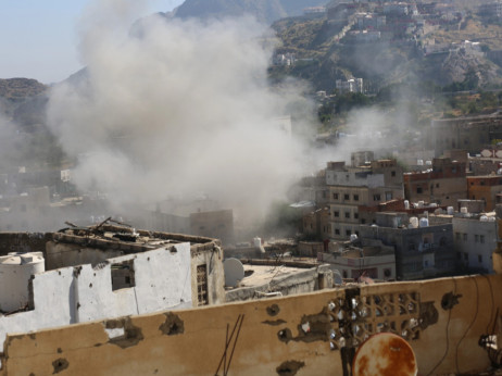 Израел започна напад врз Иран, пријавени експлозии во Техеран