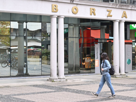 Manjši odboj Ljubljanske borze: Salus v ospredju, Vzajemna še naprej upada