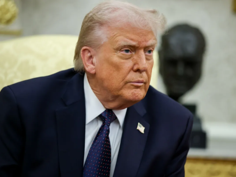 Трамп бара капитулација на Иран додека војната ги потресува глобалните пазари