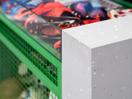 Hrvatski studio od tenisica i industrijskog otpada stvara impresivne interijere diljem Europe